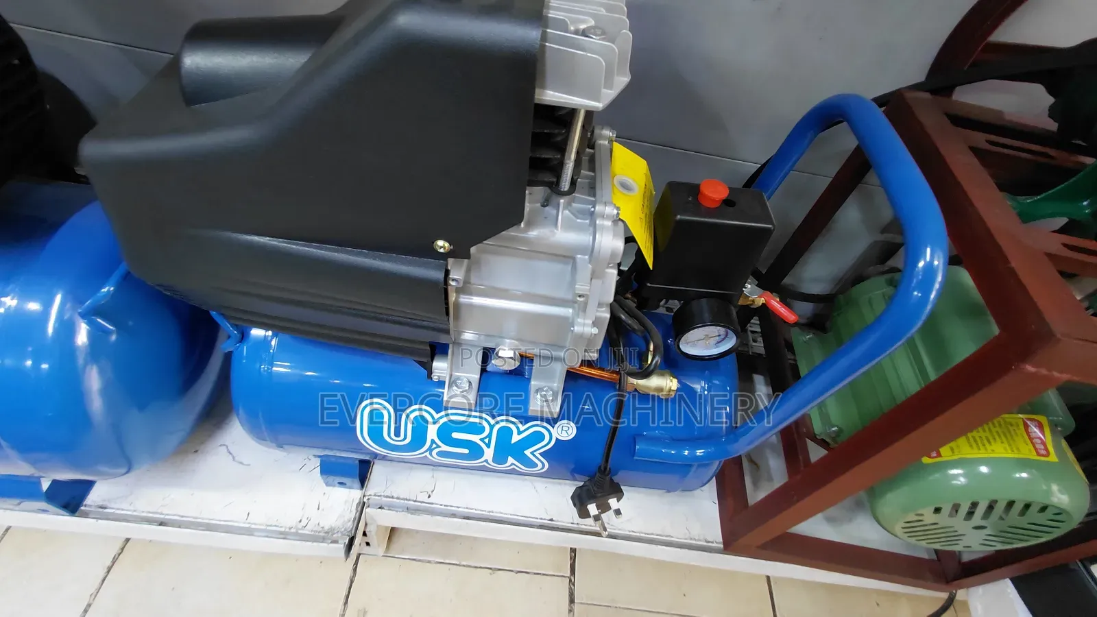 Usk 25litres Air Compressor Machine