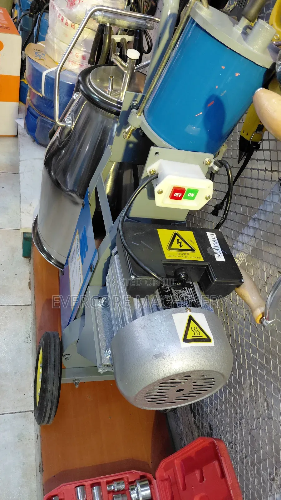 Milano Italia Single Bucket Milking Machine Electric.
