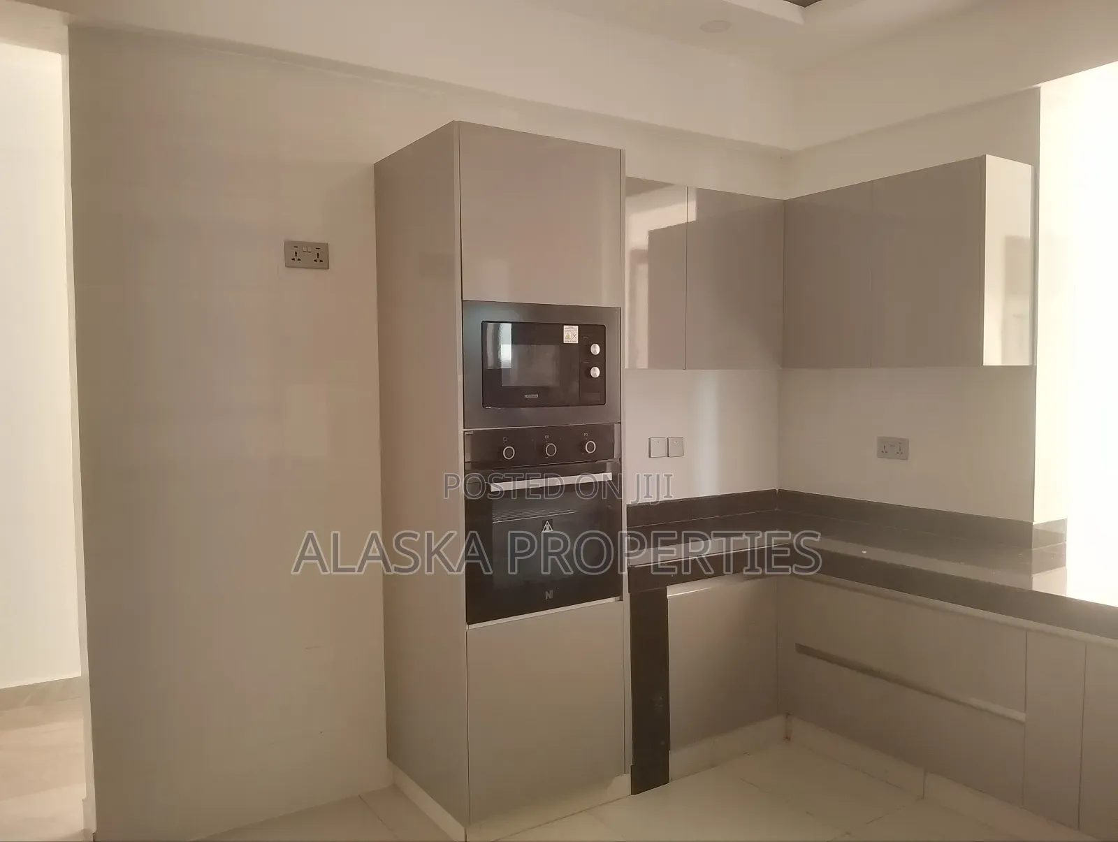 3bdrm Apartment in Nyali Estate for sale