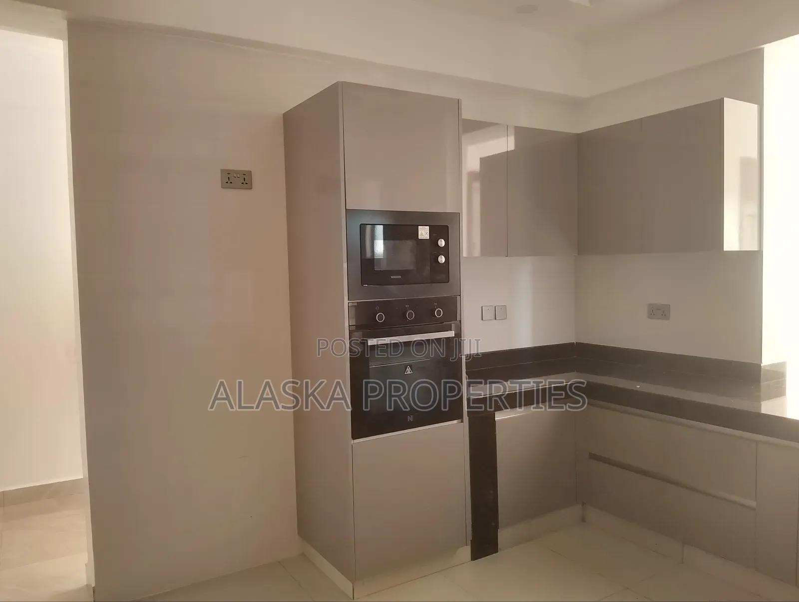 3bdrm Apartment in Nyali Estate for sale