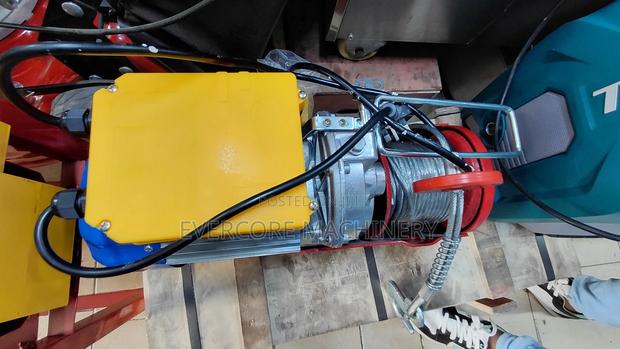 Heavu Duty Electric Hoist 1.5tonne Capacity Single Phase.