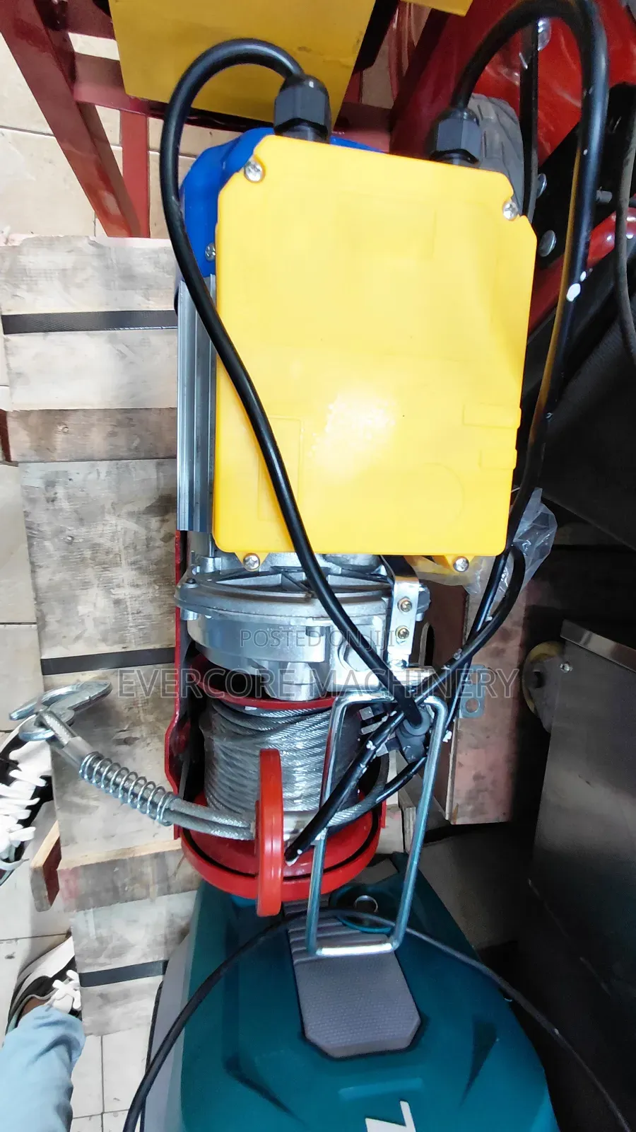 Heavu Duty Electric Hoist 1.5tonne Capacity Single Phase.