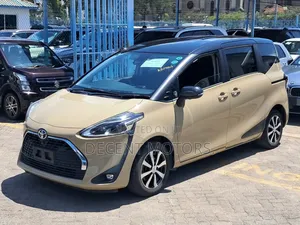 Toyota Sienta 1.5 FWD (6-seater) 2019 Beige