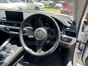 Audi A4 2.0T Premium AWD quattro 2019 White