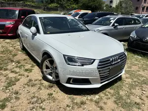 Audi A4 2.0T Premium AWD quattro 2019 White