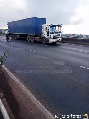 Transit Trailers Accessible for Hoisting and Logistics