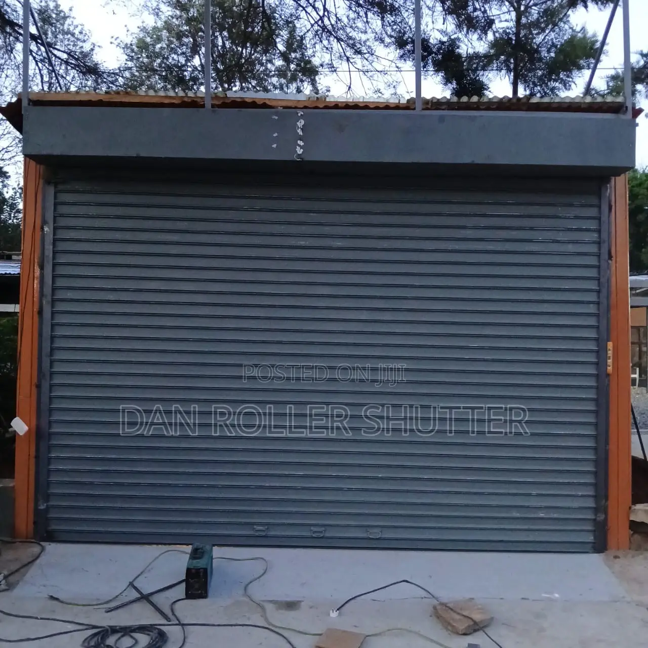 Automatic Roller Door With Backup Battery System