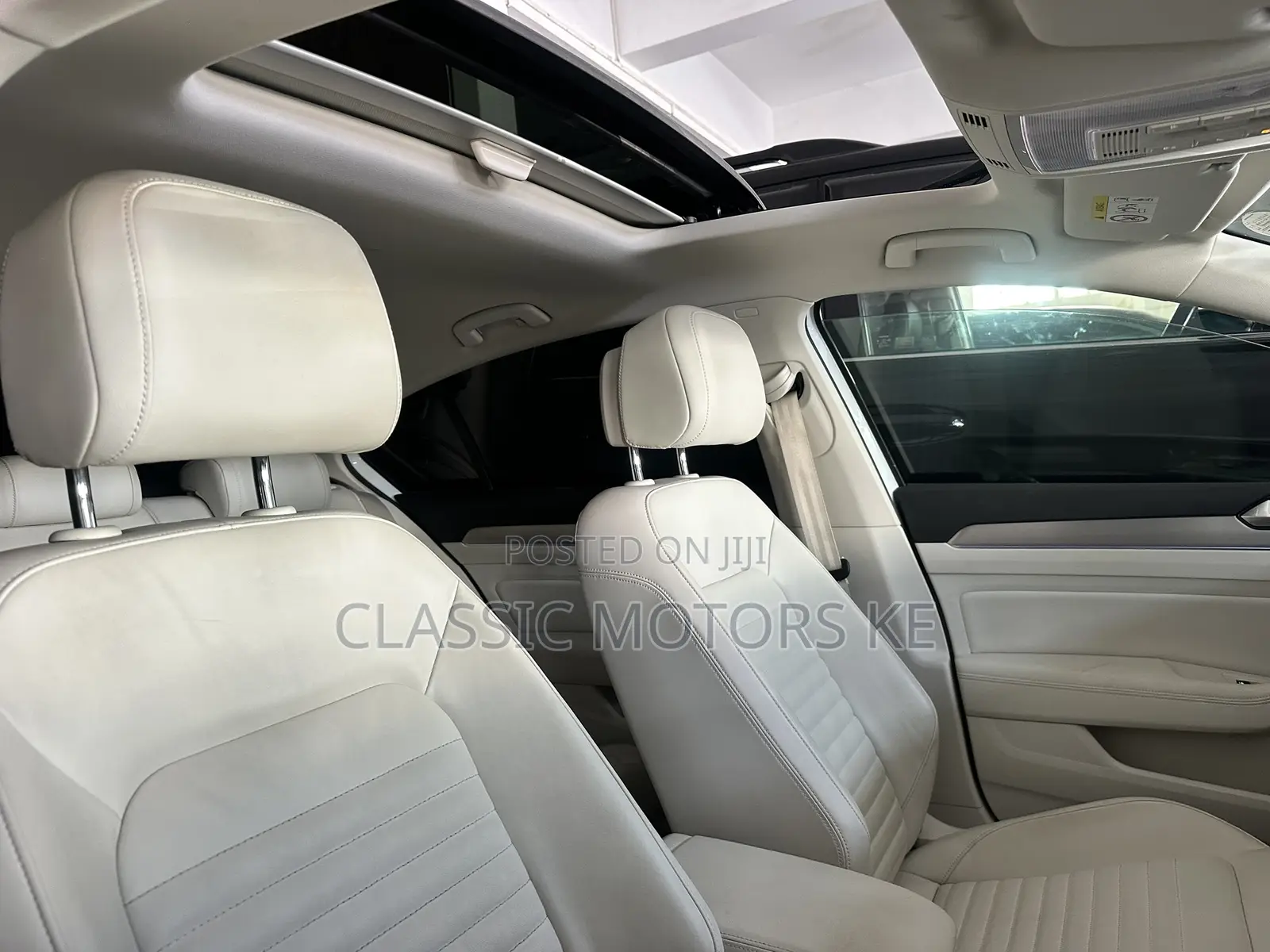 Volkswagen Passat 2019 White