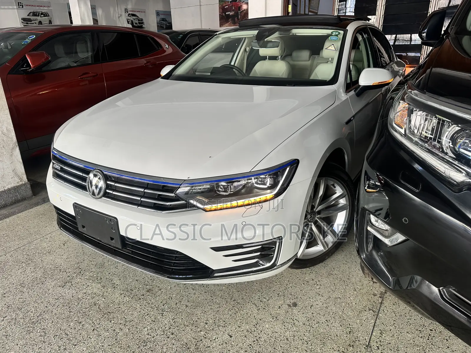 Volkswagen Passat 2019 White