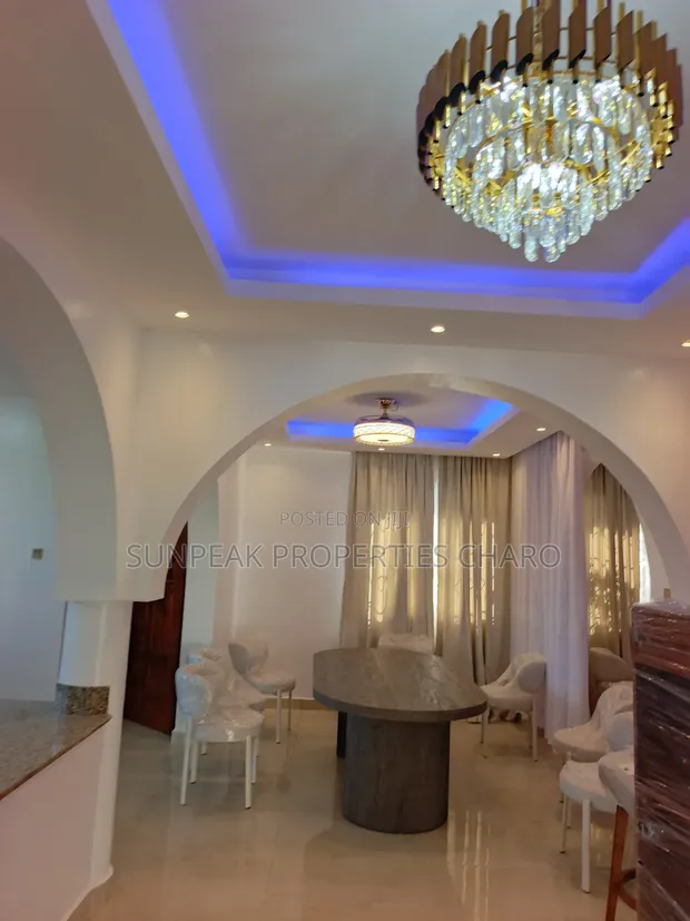 4bdrm Maisonette in Beachroad Nyali for rent
