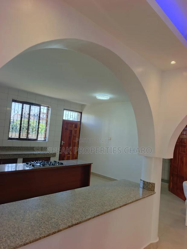4bdrm Maisonette in Beachroad Nyali for rent - thumbnail 7