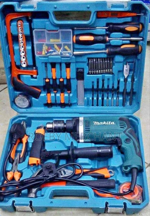 Modern Makita Drill Set/Makita Drill Set 710 Watts