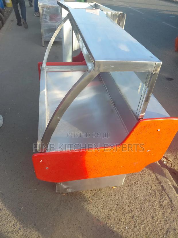 4 Feet Curved Chiller