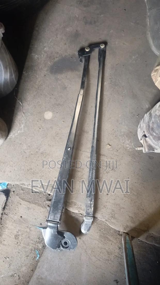 Toyota Vitz/Ractis Wiper Frame - thumbnail 2