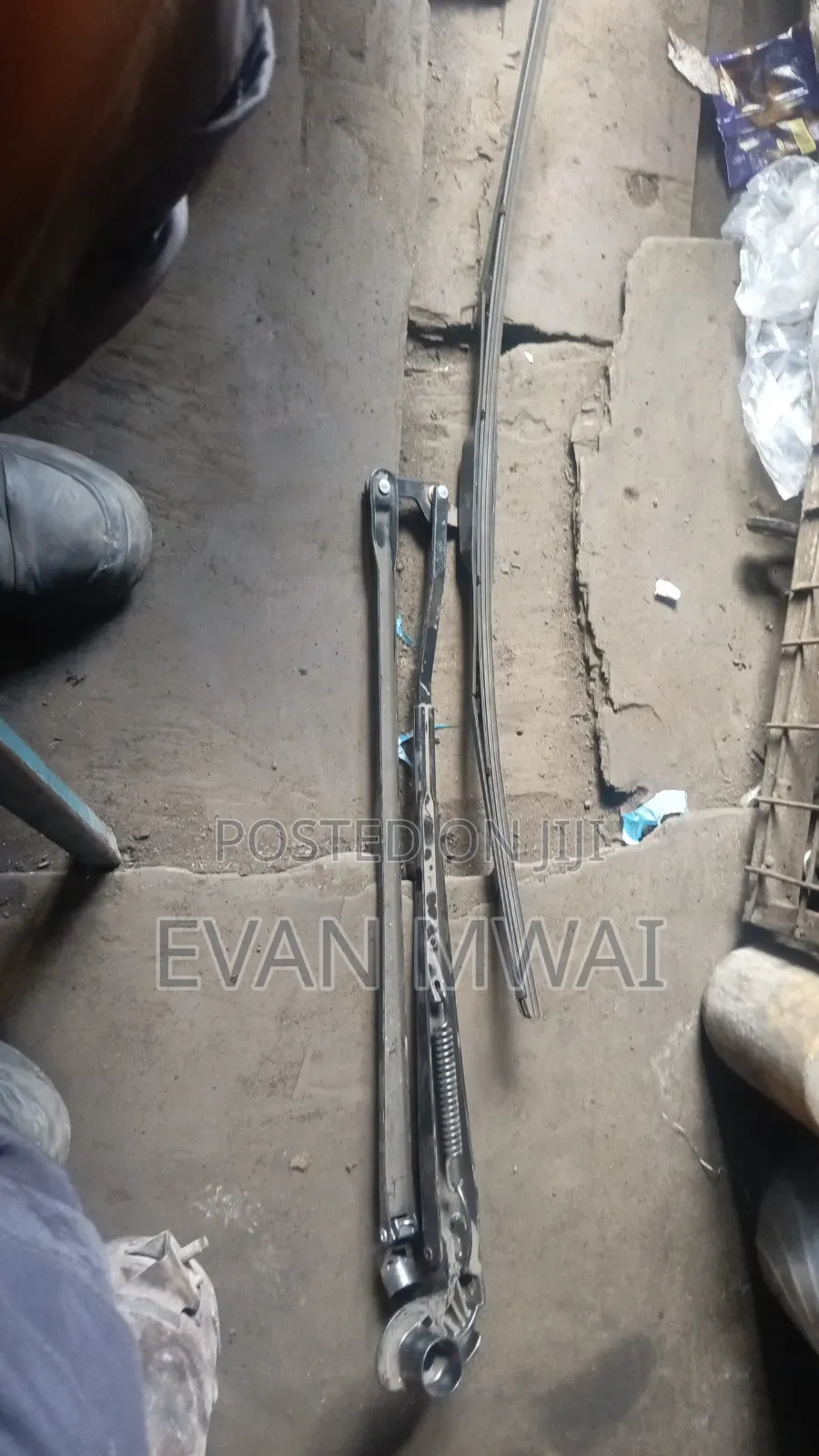 Toyota Vitz/Ractis Wiper Frame