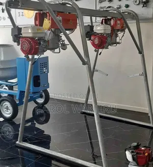 *Iori Italy  Petrol* Concrete Hoist Arrival Tonne -1 Tonne