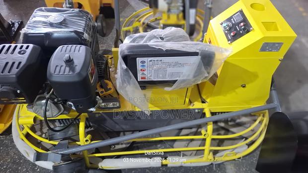 Seat on Power Trowel - thumbnail 3