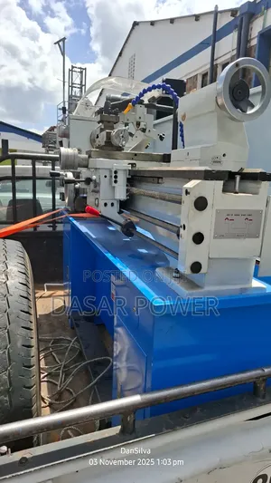 Ml330 Metal Lathe Machine.
