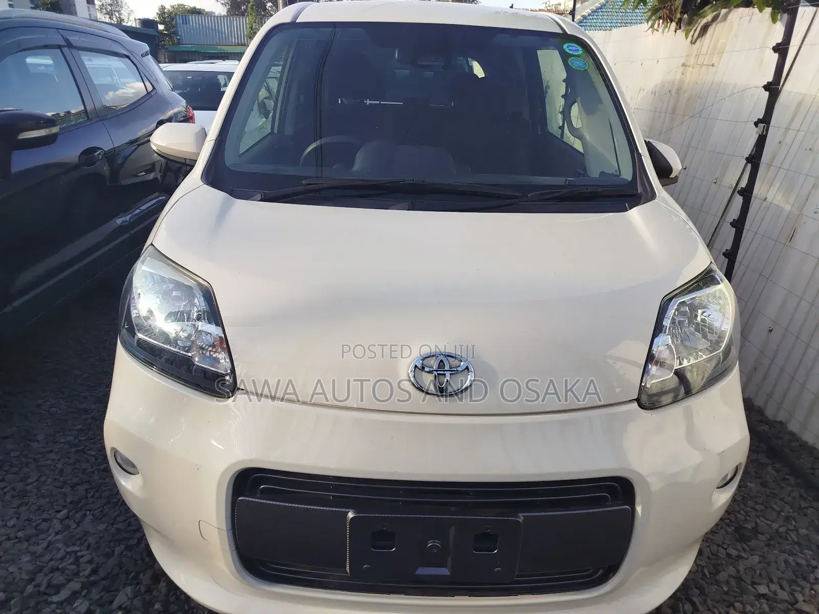Toyota Porte 2018 White