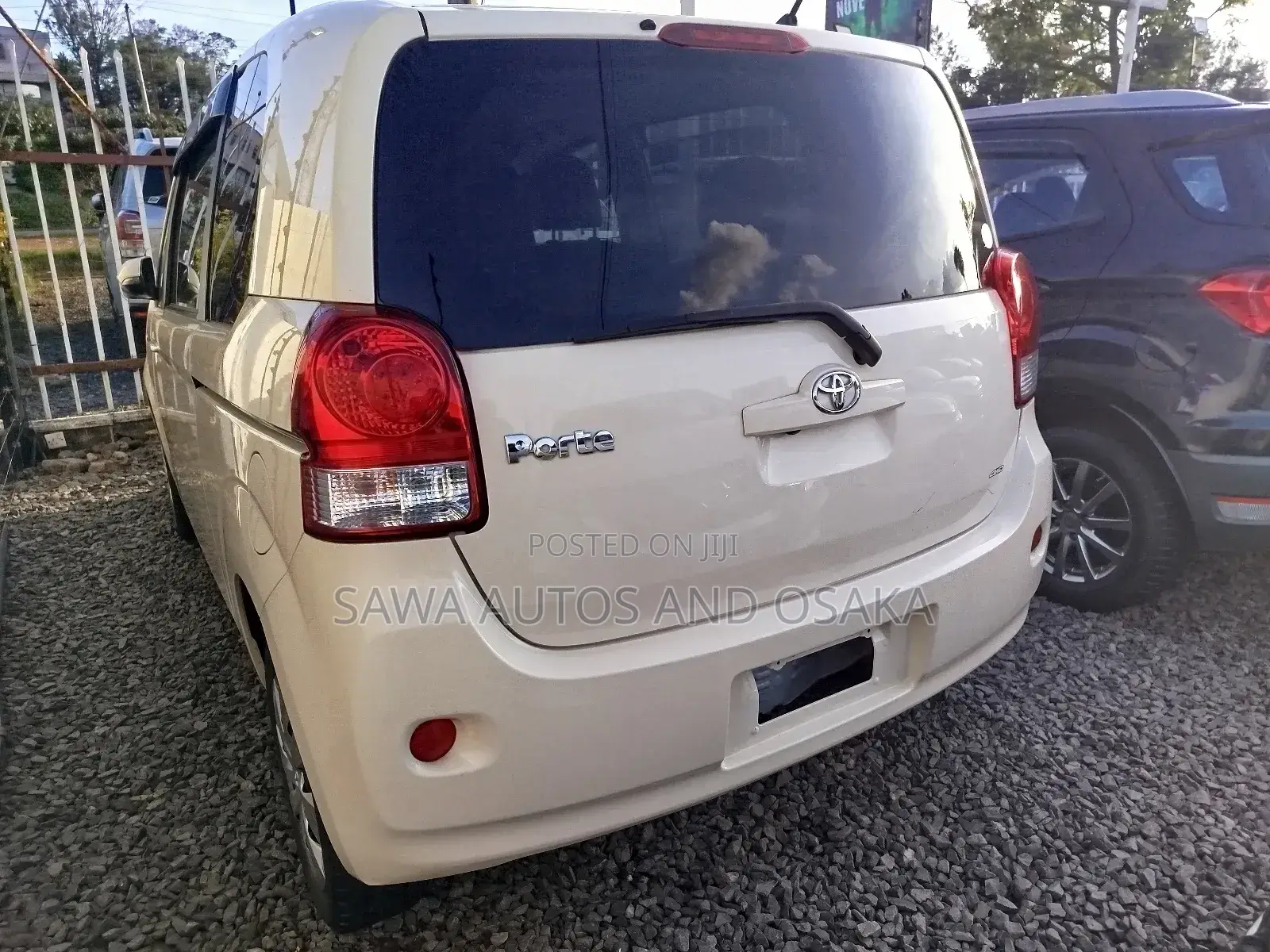 Toyota Porte 2018 White