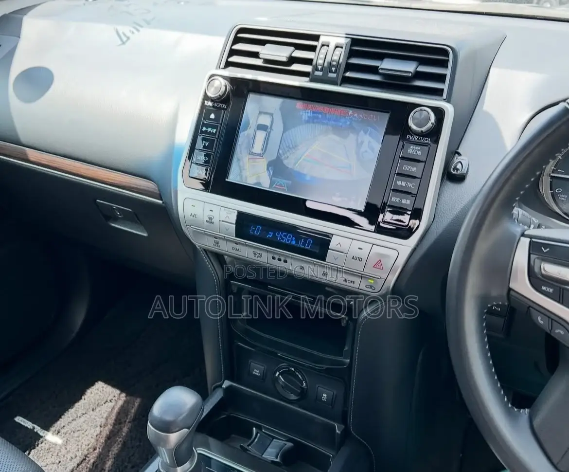 Toyota Land Cruiser Prado 2.8 2021 Black