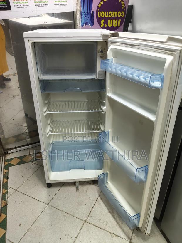 Pure White Ramtoms Single Door Fridge - thumbnail 5