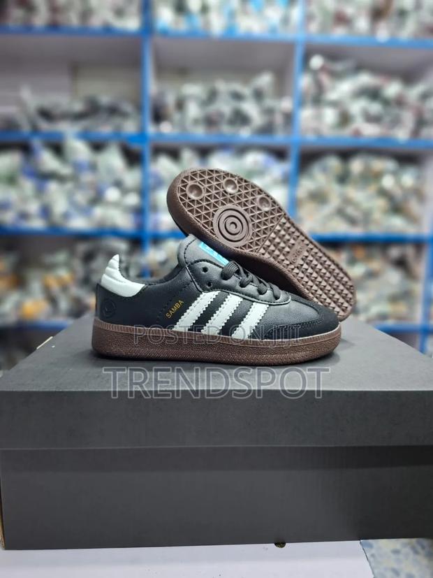 Kids Samba Single Sole Black - main view