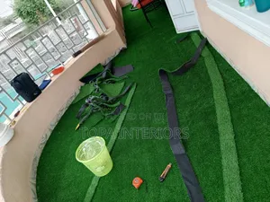 Easy to Clean Green Outdoor Rugs Artificial Balcony Turf Grass Carpets