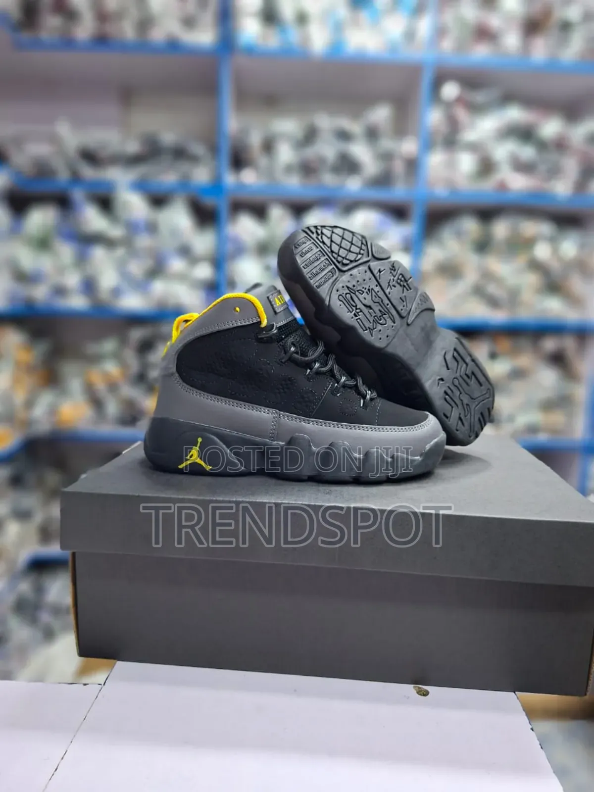 Kids Jordan 9
Sizes 25-36 
2500