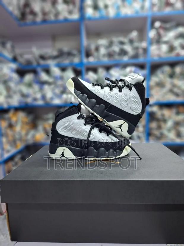 Kids Jordan 9White - main view