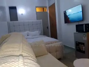 Studio Airbnb Apartment in South B 10 Mins Drive Away From the Airport
