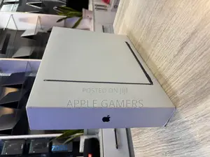 Laptop Apple MacBook Air 2024 M3 13-Inch 16GB Apple M3 SSD 256GB