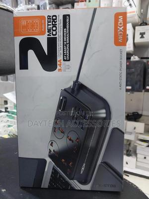 Moxom Mx-St06 6 Usb Ports + 2 Pd Type-C + 4 Universal Power Socket - thumbnail 2