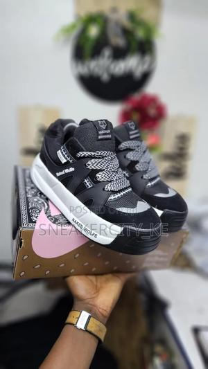 Naked Wolfe Kids - thumbnail 2