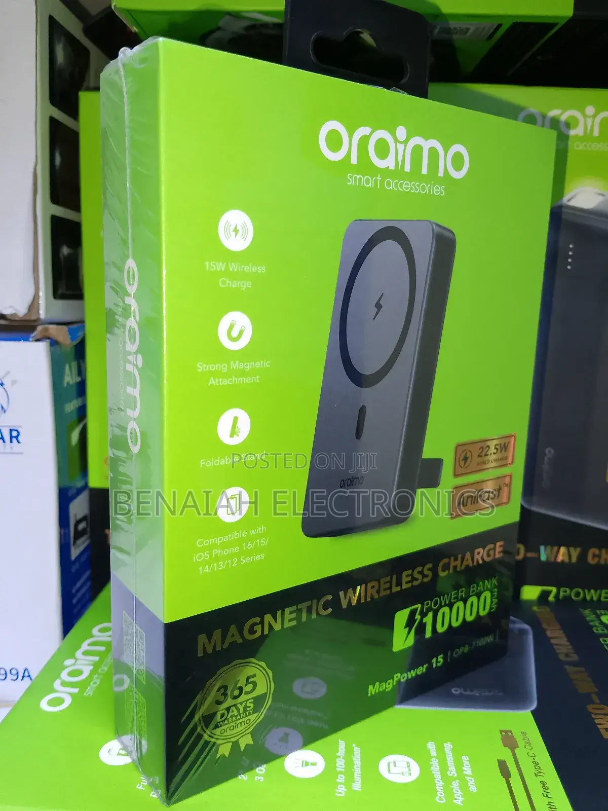 Magnetic Wireless Charge With a Foldable Stand
