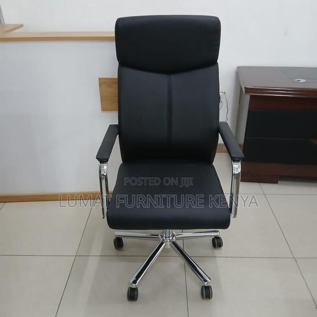 High Back Comfortable Office Seat