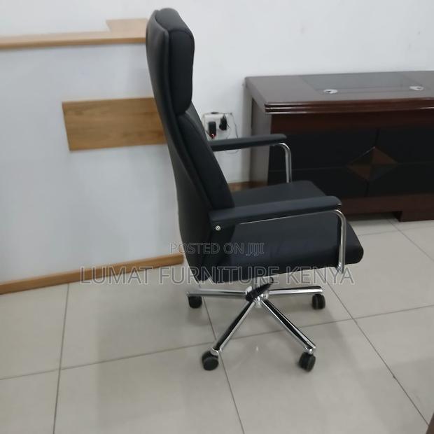 High Back Comfortable Office Seat - thumbnail 2