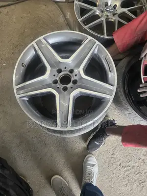 Mercedes Benz Rim Size 21