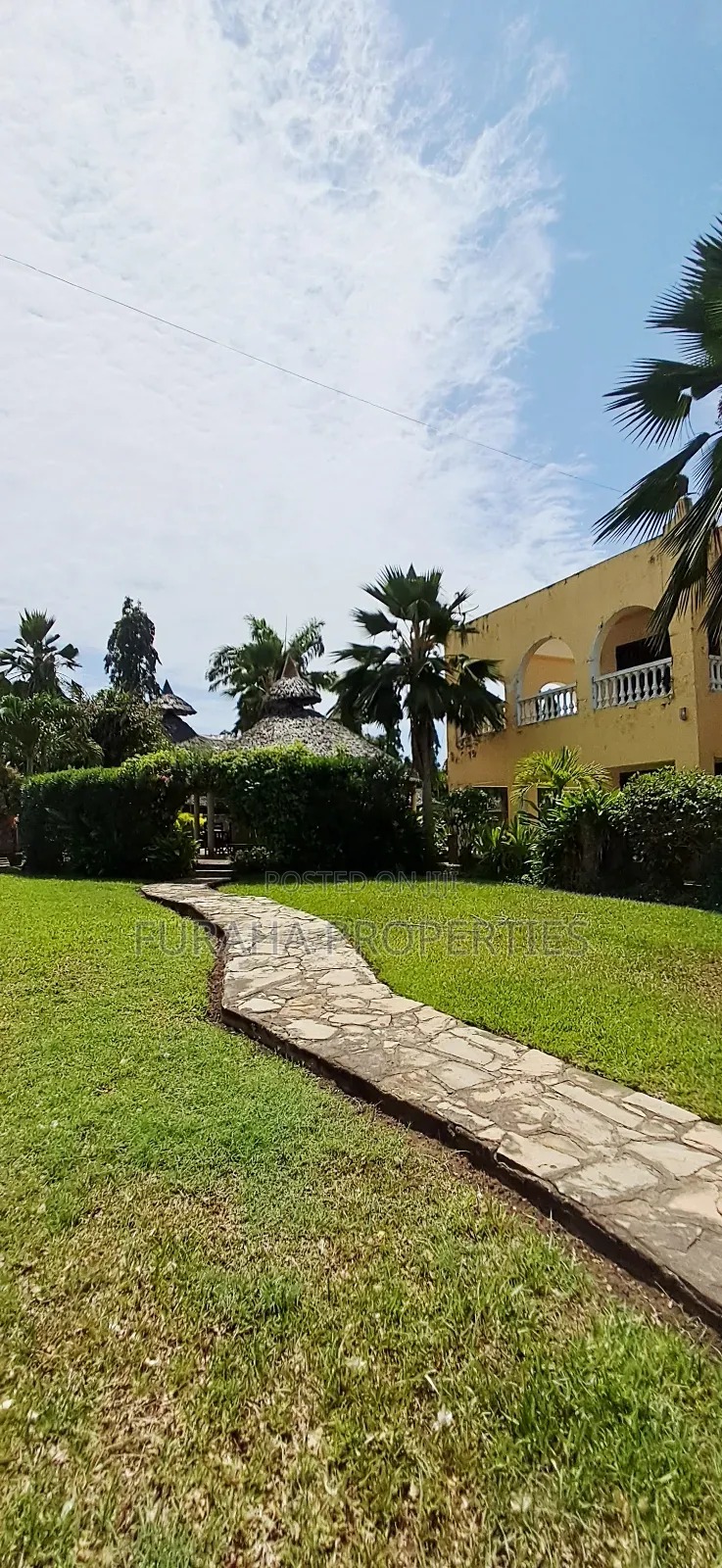 10bdrm Villa in Nyali for sale