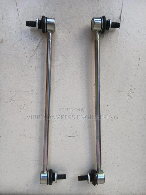 Toyota Passo Front Stabilizer Links - main view