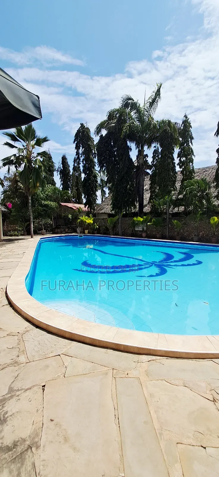 10bdrm Villa in Nyali for sale