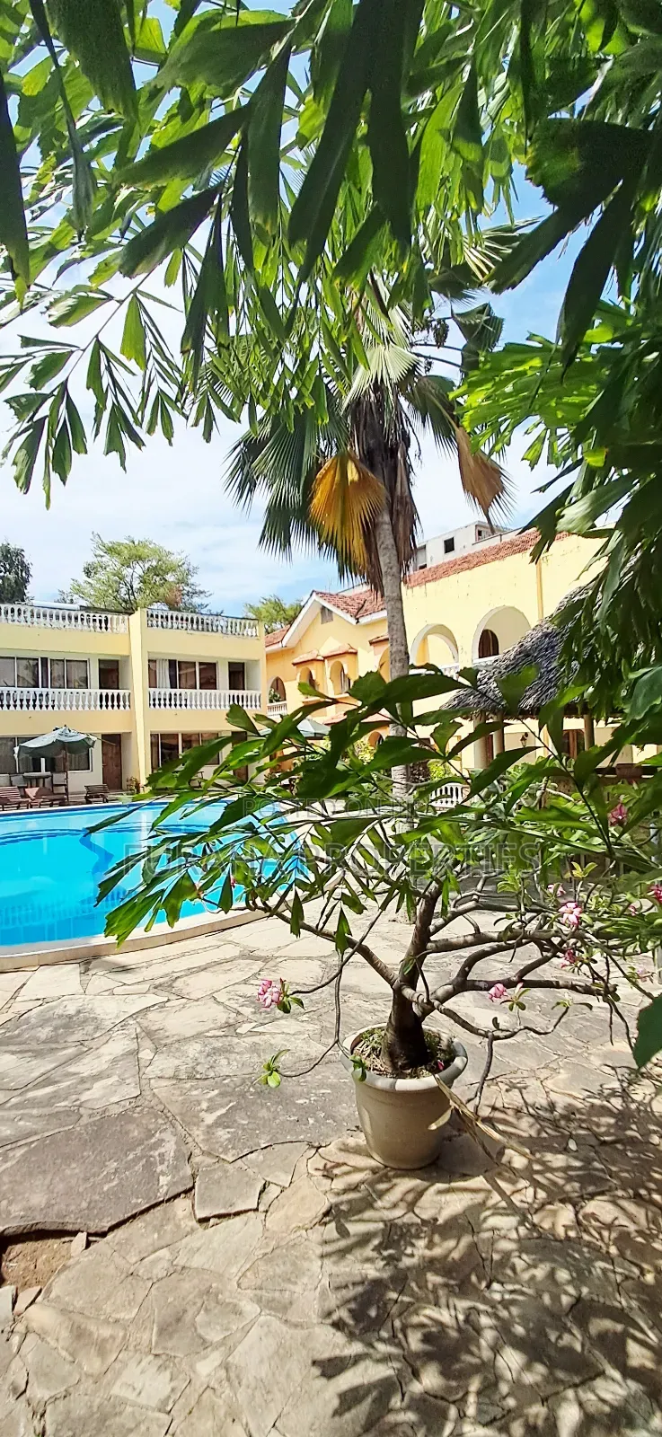 10bdrm Villa in Nyali for sale