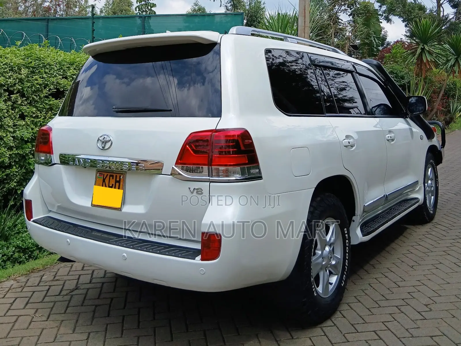 Toyota Land Cruiser 4.6 V8 ZX 2009 White