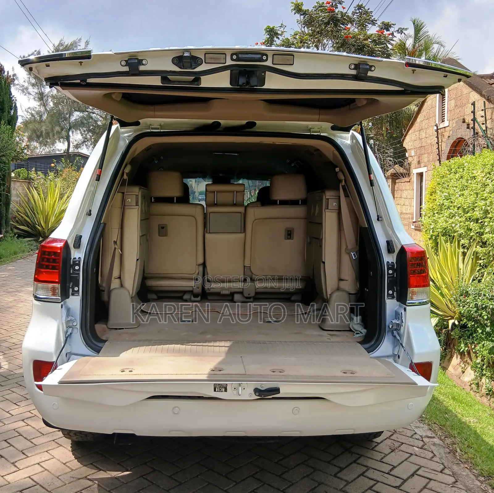 Toyota Land Cruiser 4.6 V8 ZX 2009 White