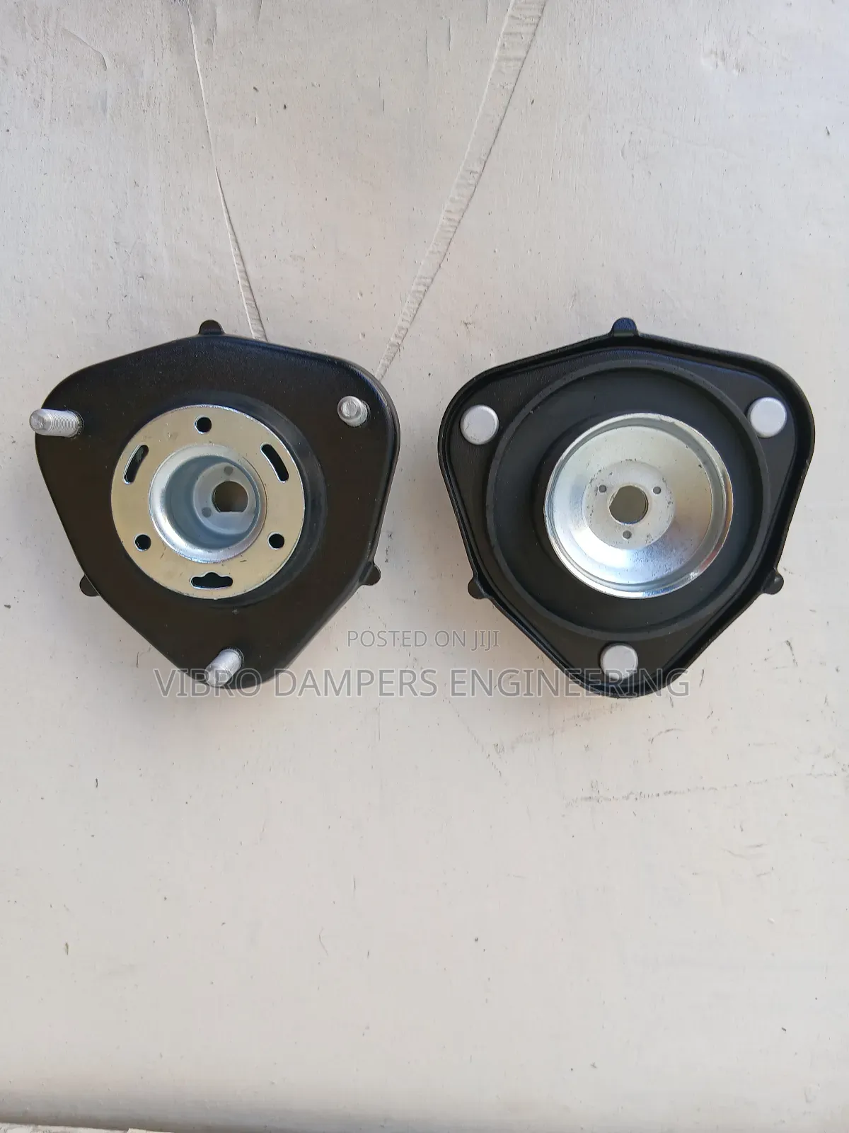 Toyota Noah, Voxy Front Shock Mounting