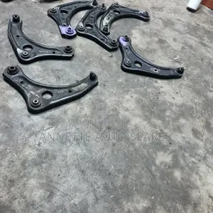 Nissan March Arms