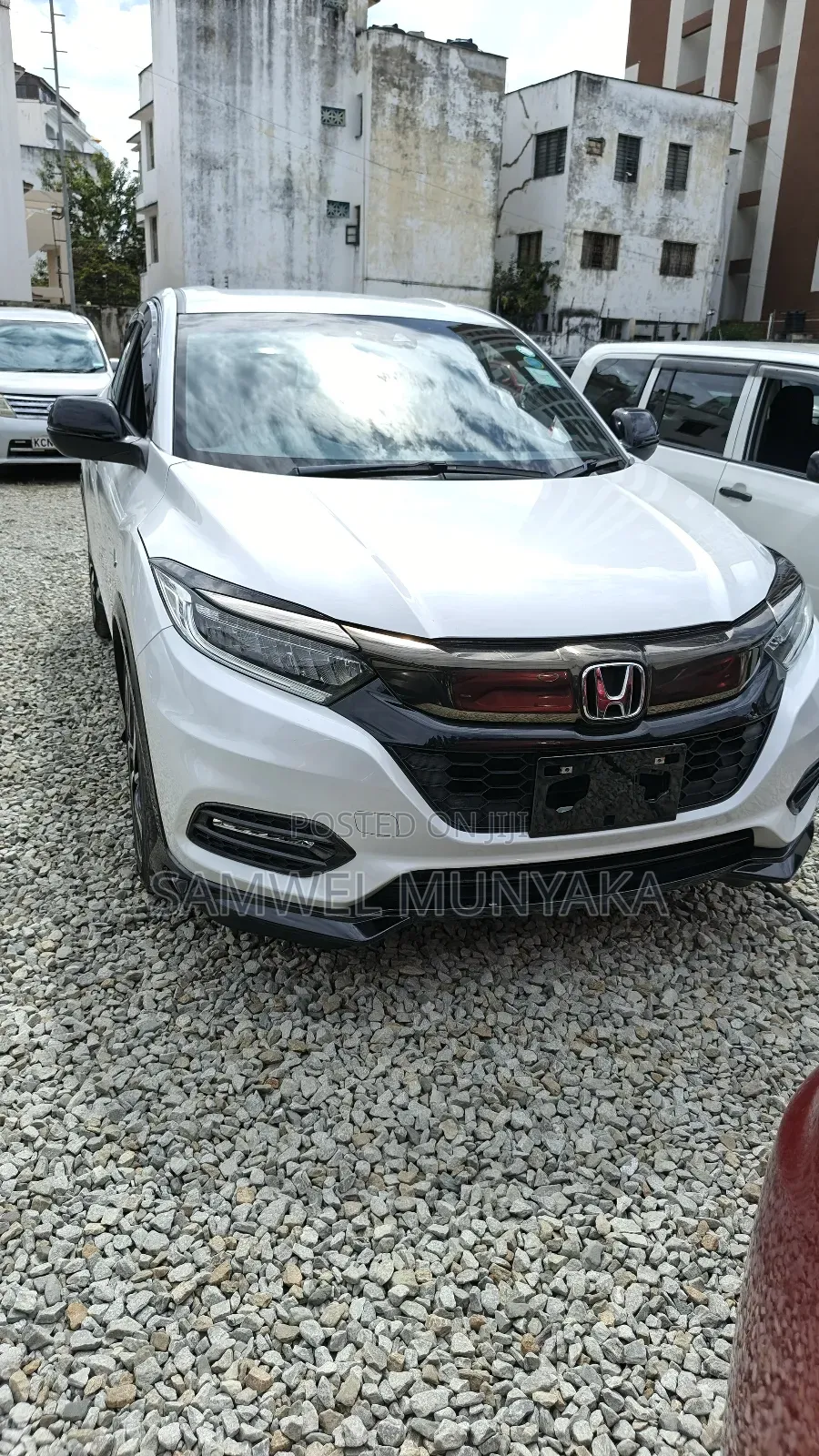 Honda Vezel 1.5 2WD 172 hp 2019 Pearl