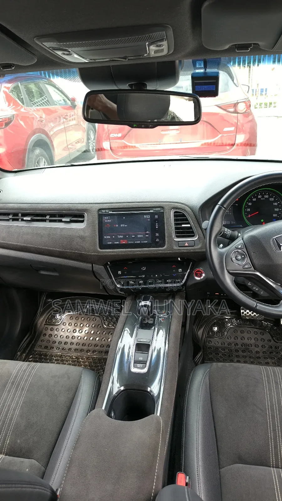 Honda Vezel 1.5 2WD 172 hp 2019 Pearl