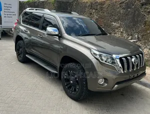 Toyota Land Cruiser Prado 2017 Gray