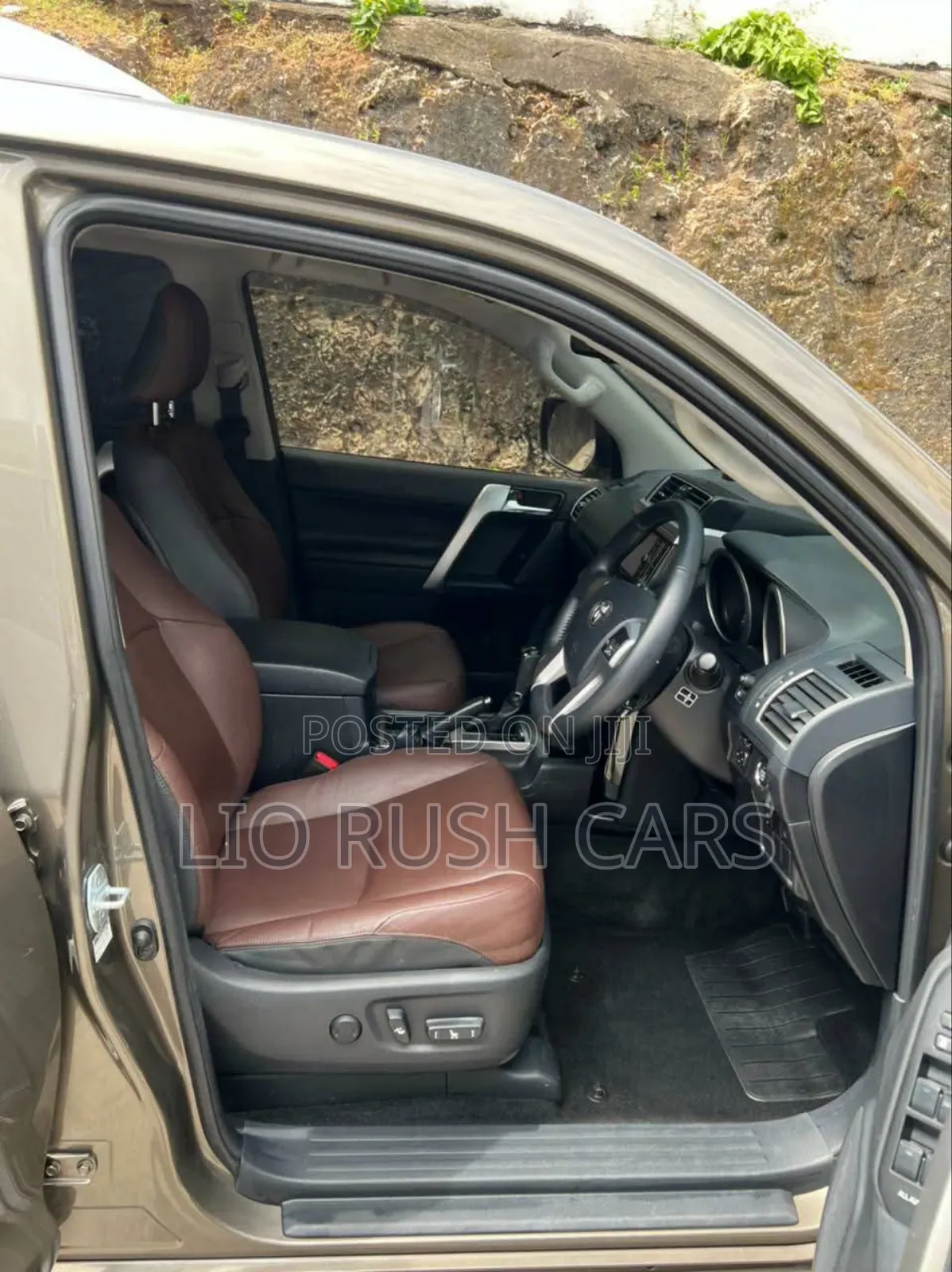 Toyota Land Cruiser Prado 2017 Gray